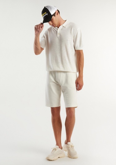  Erkek Krem %100 Pamuk Logo Detaylı Beli Lastikli Bermuda Şort