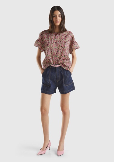  Kadın Lacivert %100 Pamuk Arkası Logo Detaylı 5 Cepli Yüksek Bel Denim Şort