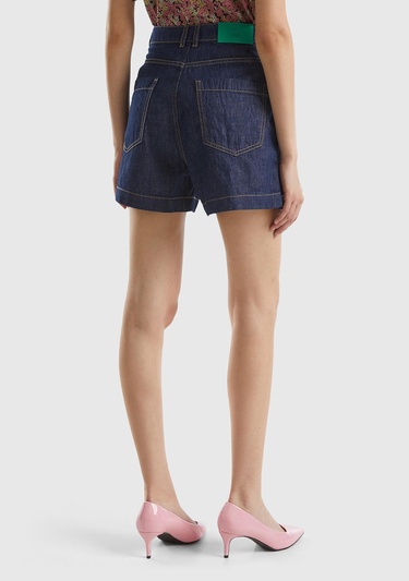  Kadın Lacivert %100 Pamuk Arkası Logo Detaylı 5 Cepli Yüksek Bel Denim Şort