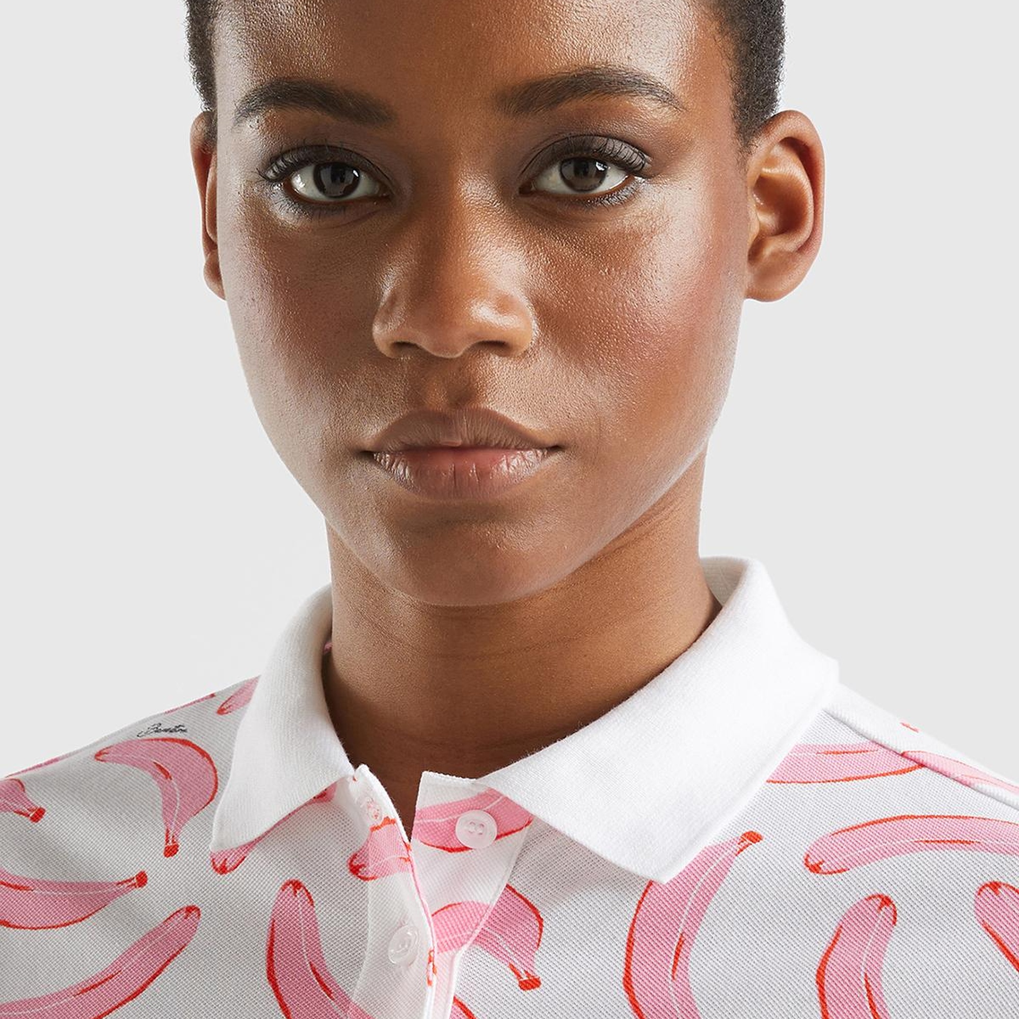 Kadın Beyaz Mix Streç Pamuklu Göğsü Logo İşlemeli Tamamı Desenli Polo T-Shirt