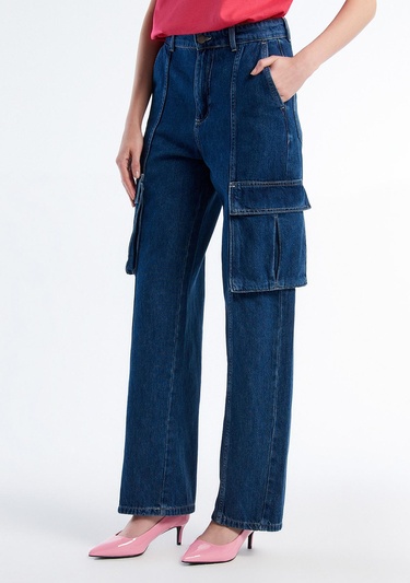  Kadın İndigo %100 Pamuk Arkası Logo Etiketli Yama Cepli Pantolon