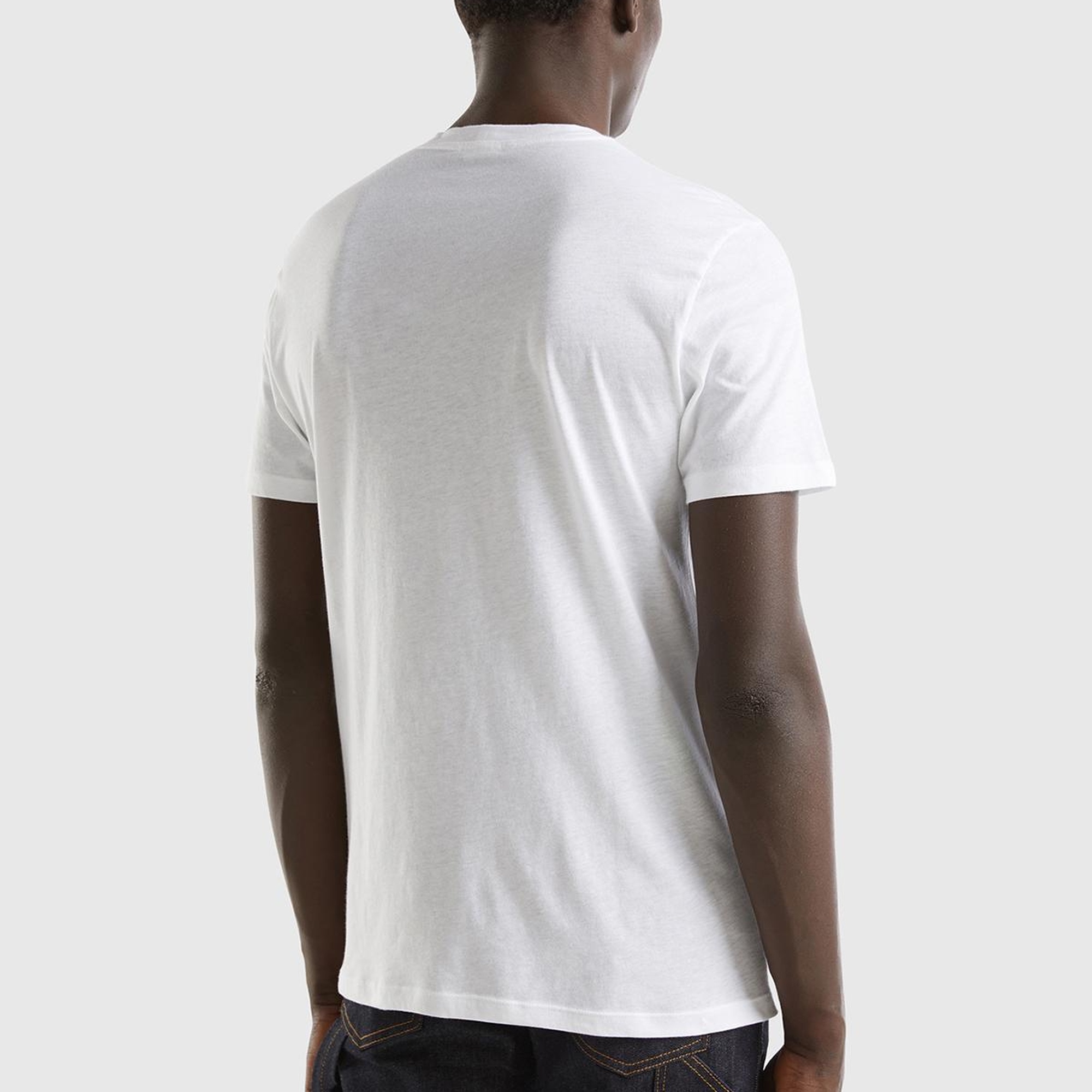 Erkek Beyaz %100 Pamuk Önü Fotoğraf Baskılı Dekoratif Dikişli T-Shirt