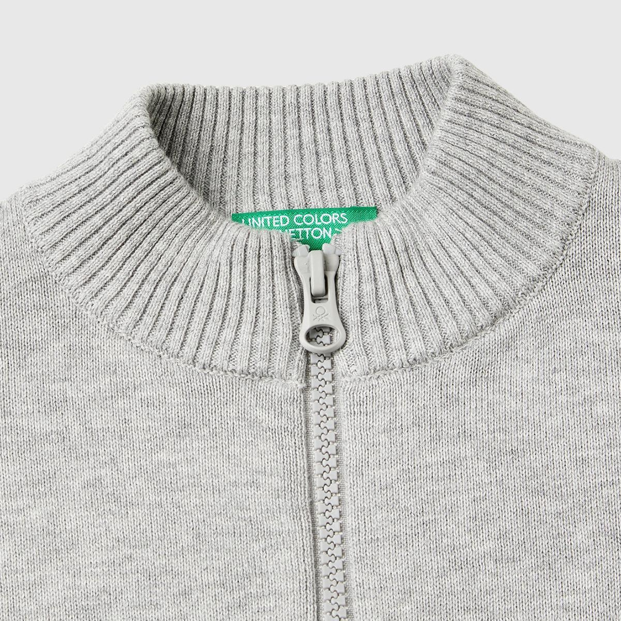 Erkek Çocuk Gri Melanj Etek Ucu Logo Detaylı Fermuarlı Dik Yaka Hırka