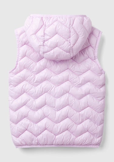  Kız Çocuk Lila Sol Göğsü Logo İşlemeli Yanları Cepli Kapüşonlu Pufa Yelek