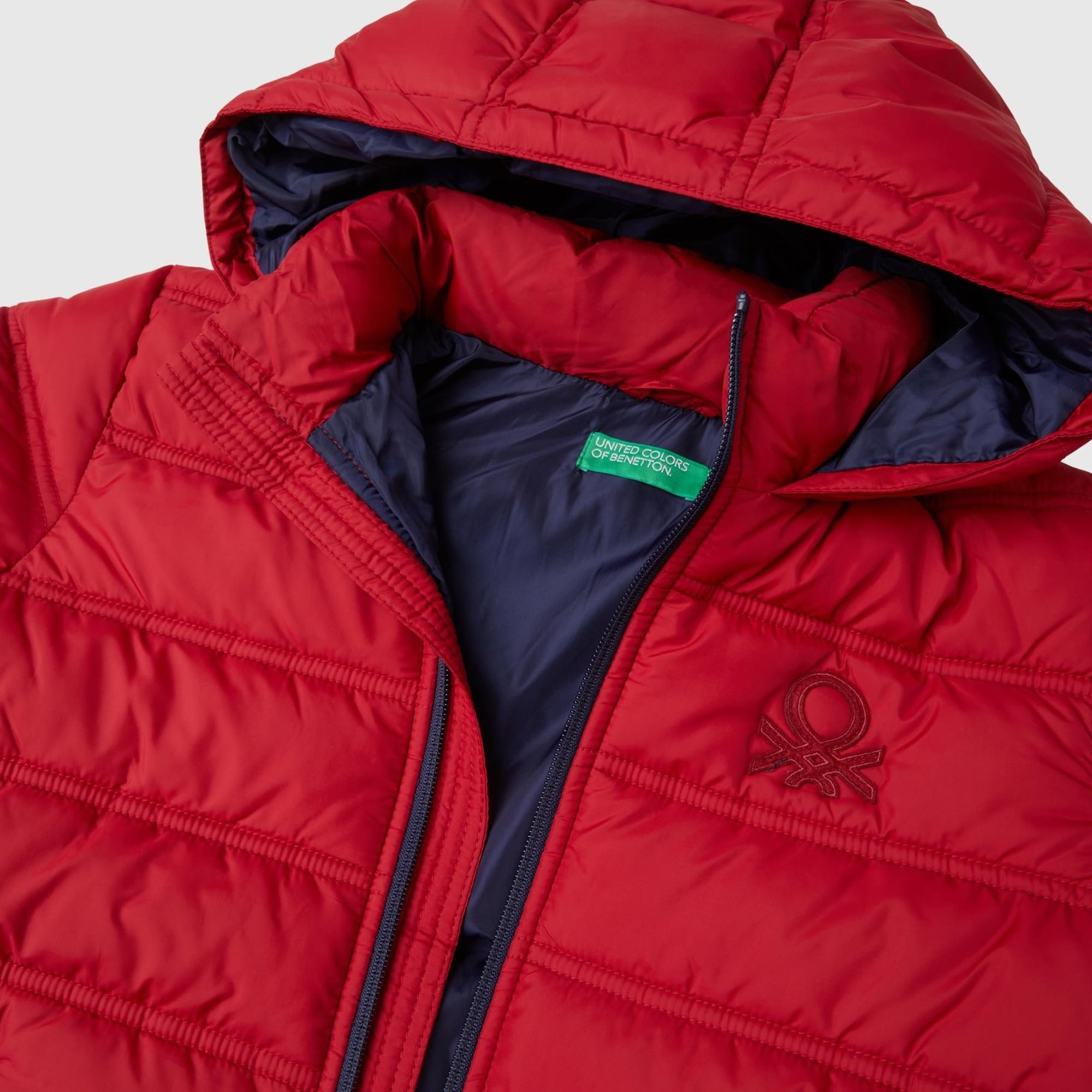 Erkek Çocuk Kırmızı Logo İşlemeli Pufa Mont