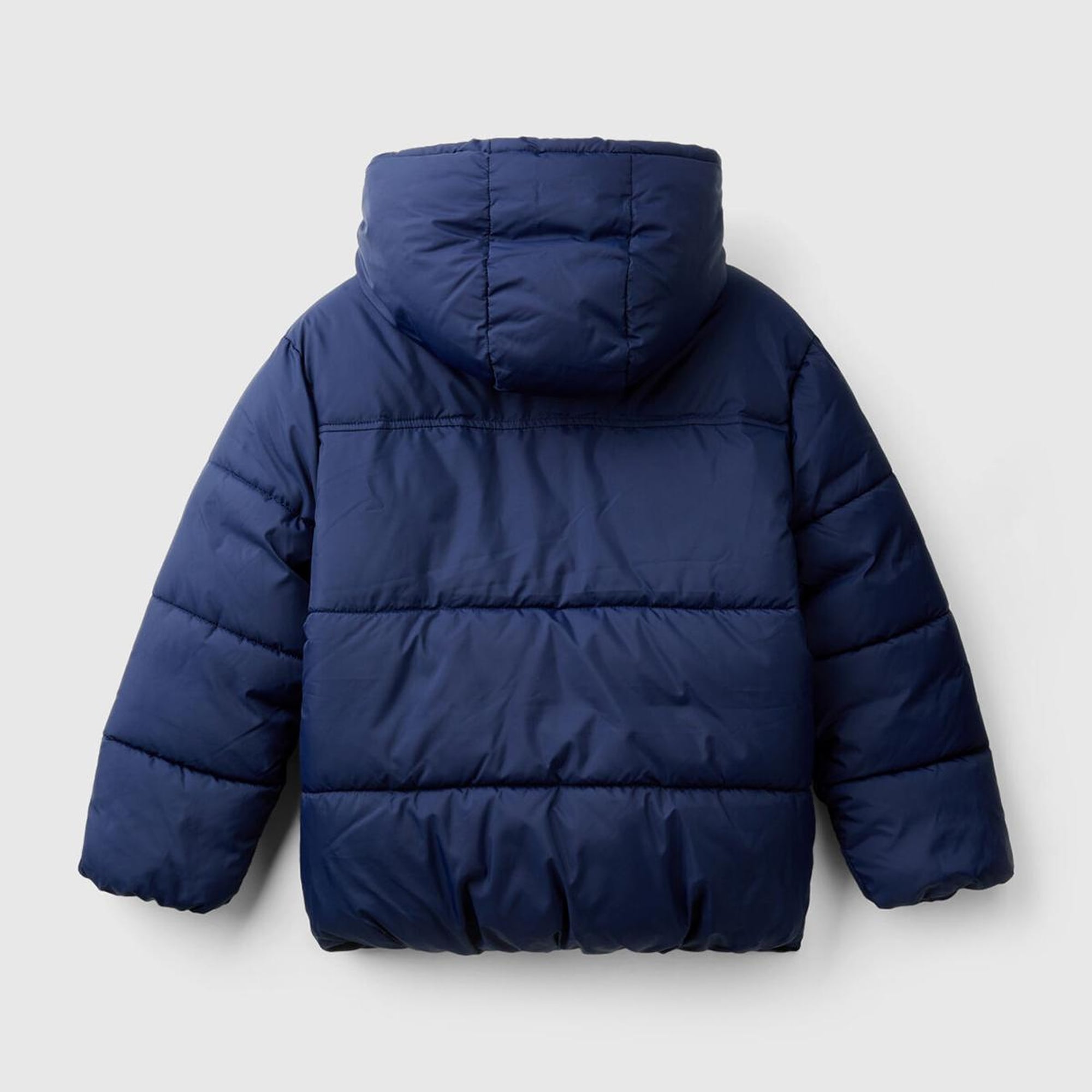 Erkek Çocuk Lacivert Sol Göğsü Logo Yamalı Önü Cep Detaylı Pufa Mont