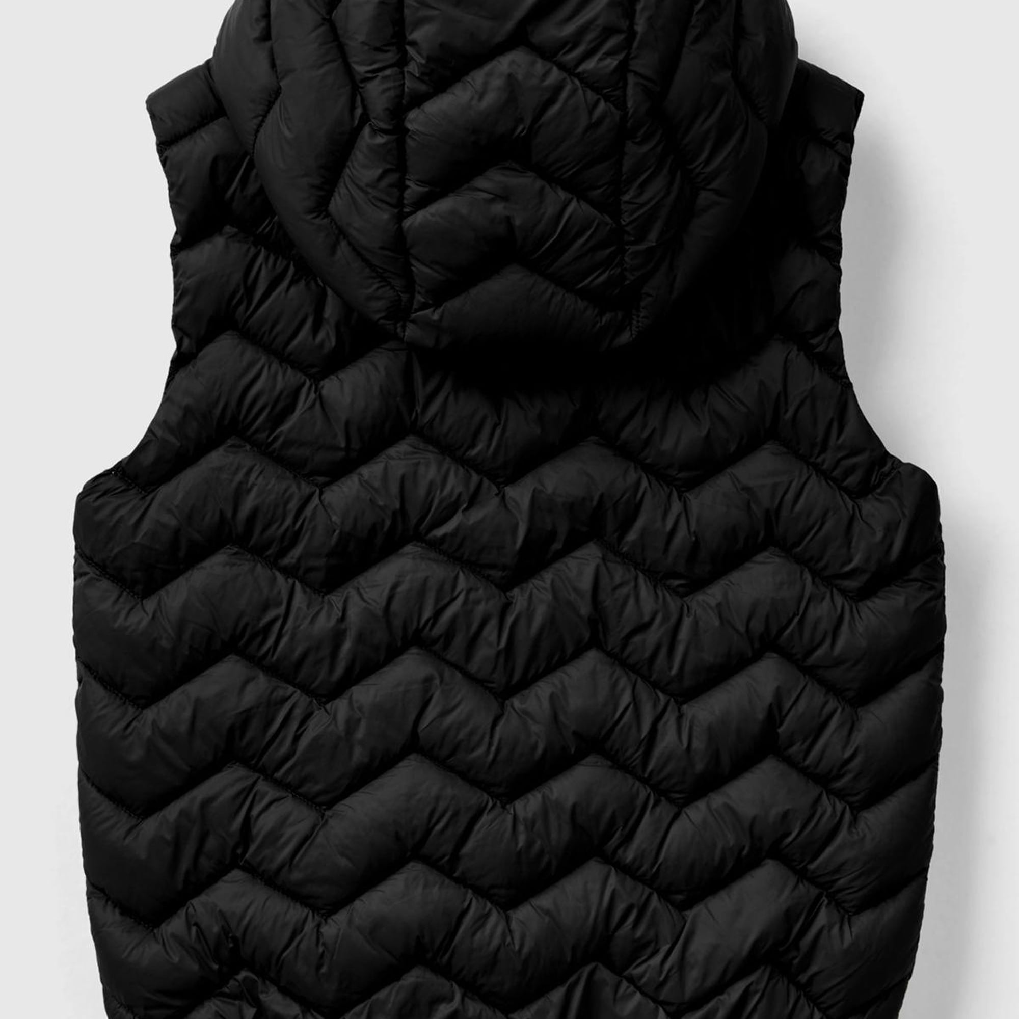 Erkek Çocuk Siyah Logo İşlemeli Pufa Yelek