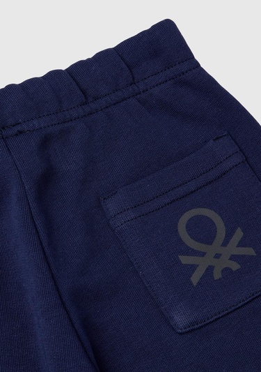  Erkek Çocuk Lacivert Arka Cebi Logolu Sweat Şort
