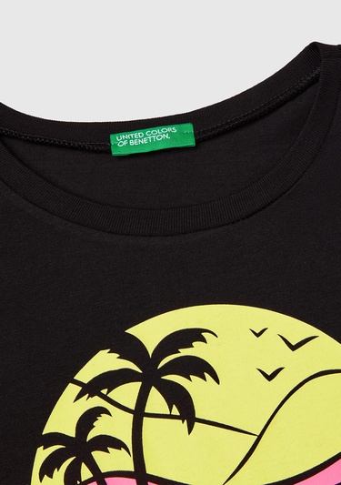  Kız Çocuk Siyah Grafik Baskılı Kısa Kollu T-Shirt