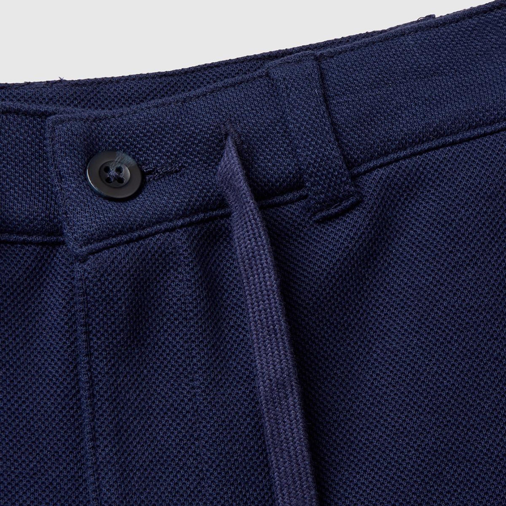 Erkek Çocuk Lacivert Büzgü İpli Fermuarlı Arkası Yama Cepli Bermuda Şort