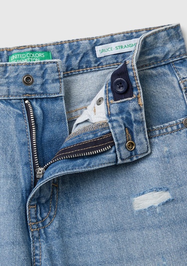  Erkek Çocuk Açık Denim Yırtıklı Eskitilmiş Efektli Straight Fit Denim Pantolon