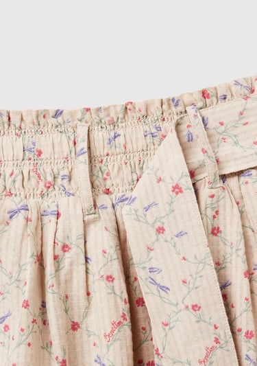  Kız Çocuk Ekru Gofre Kumaş Çiçek Desenli Beli Lastikli Kuşaklı Etek