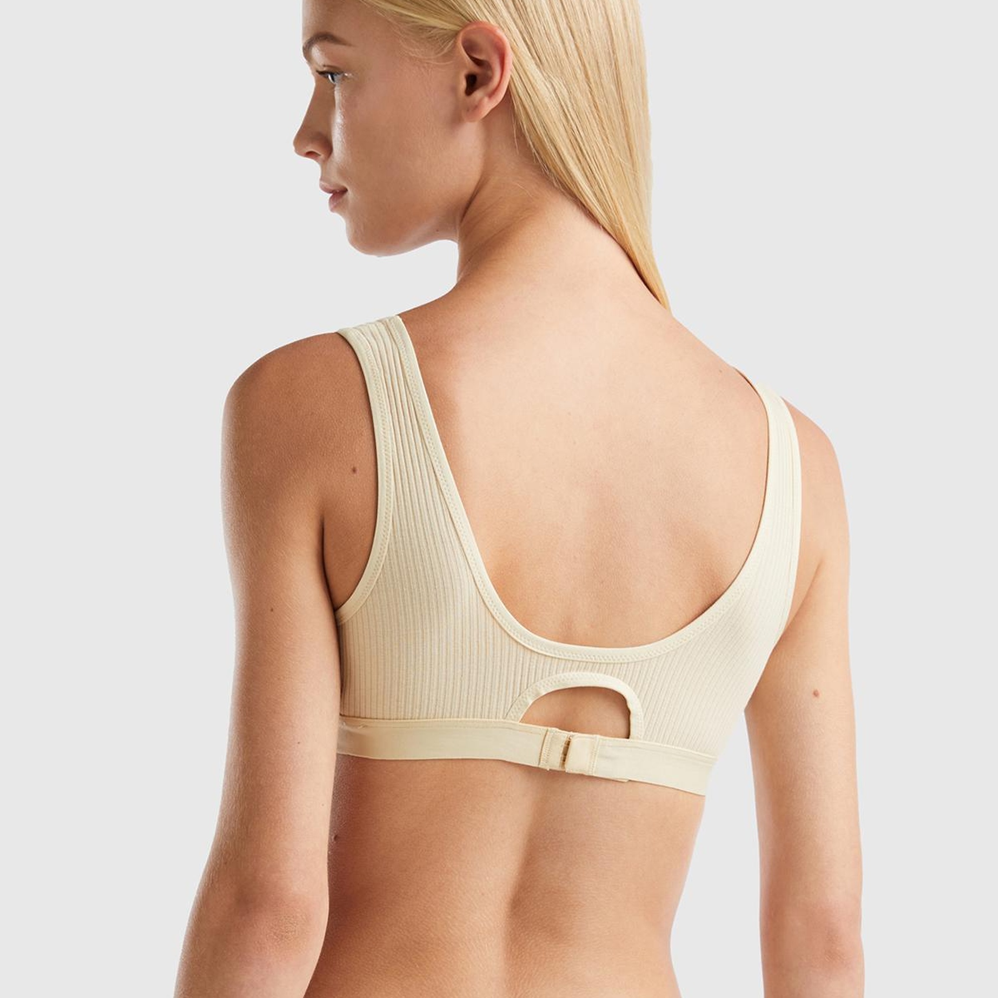 Kadın Bej Benetton Logolu Spor Sütyen