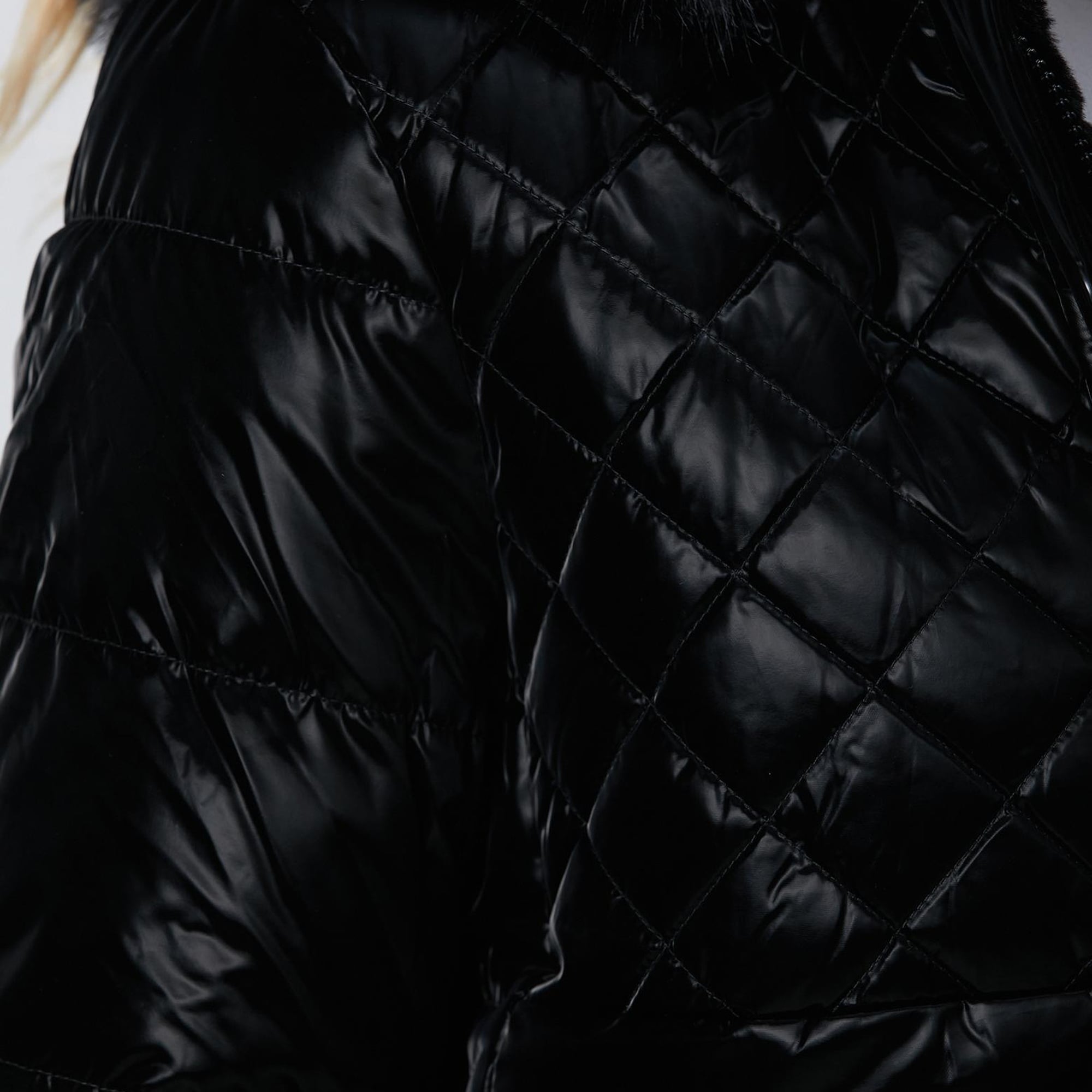 Network Kadın Siyah Çift Taraflı Kapüşonlu Mont