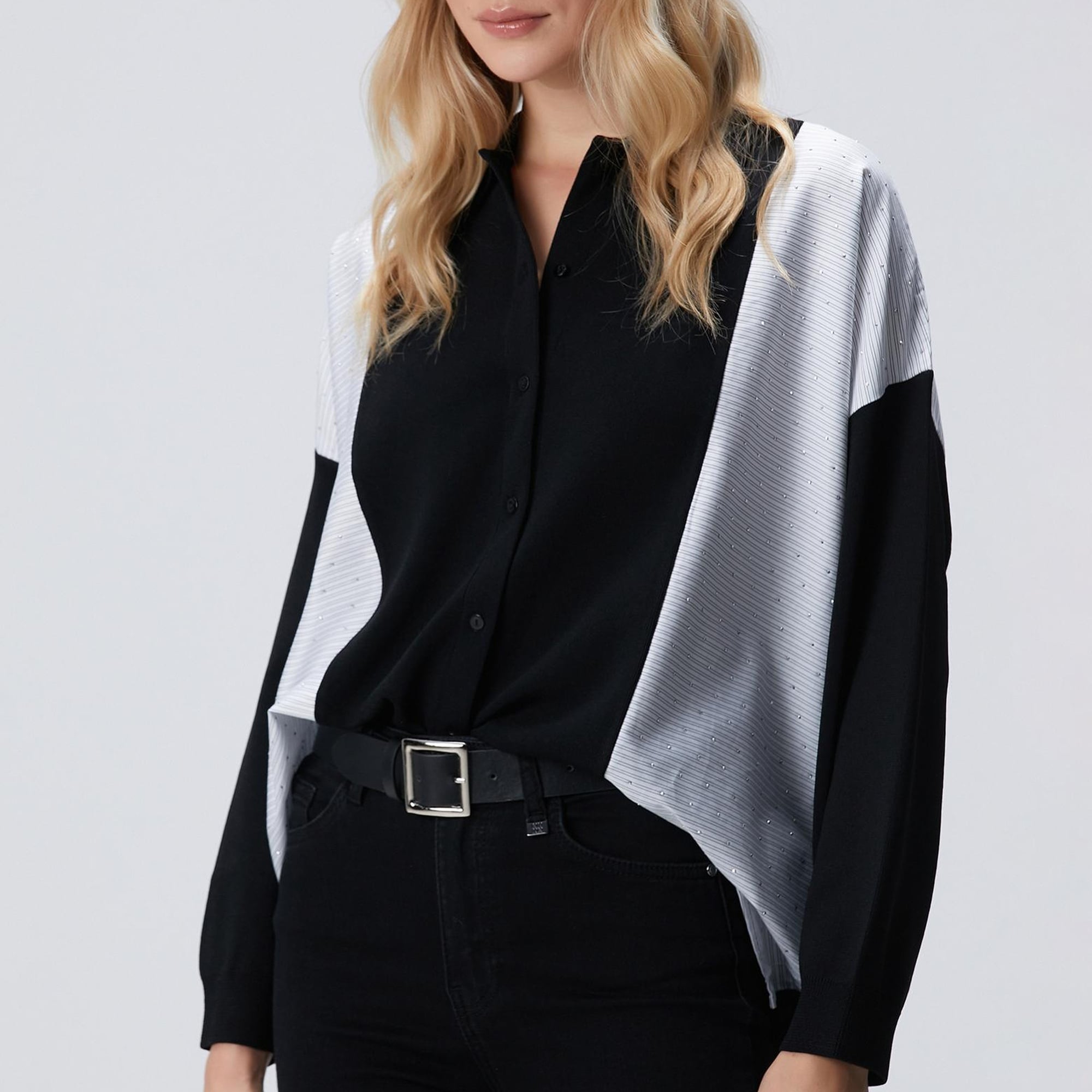 Network Kadın Siyah Dokuma Garnili Hırka