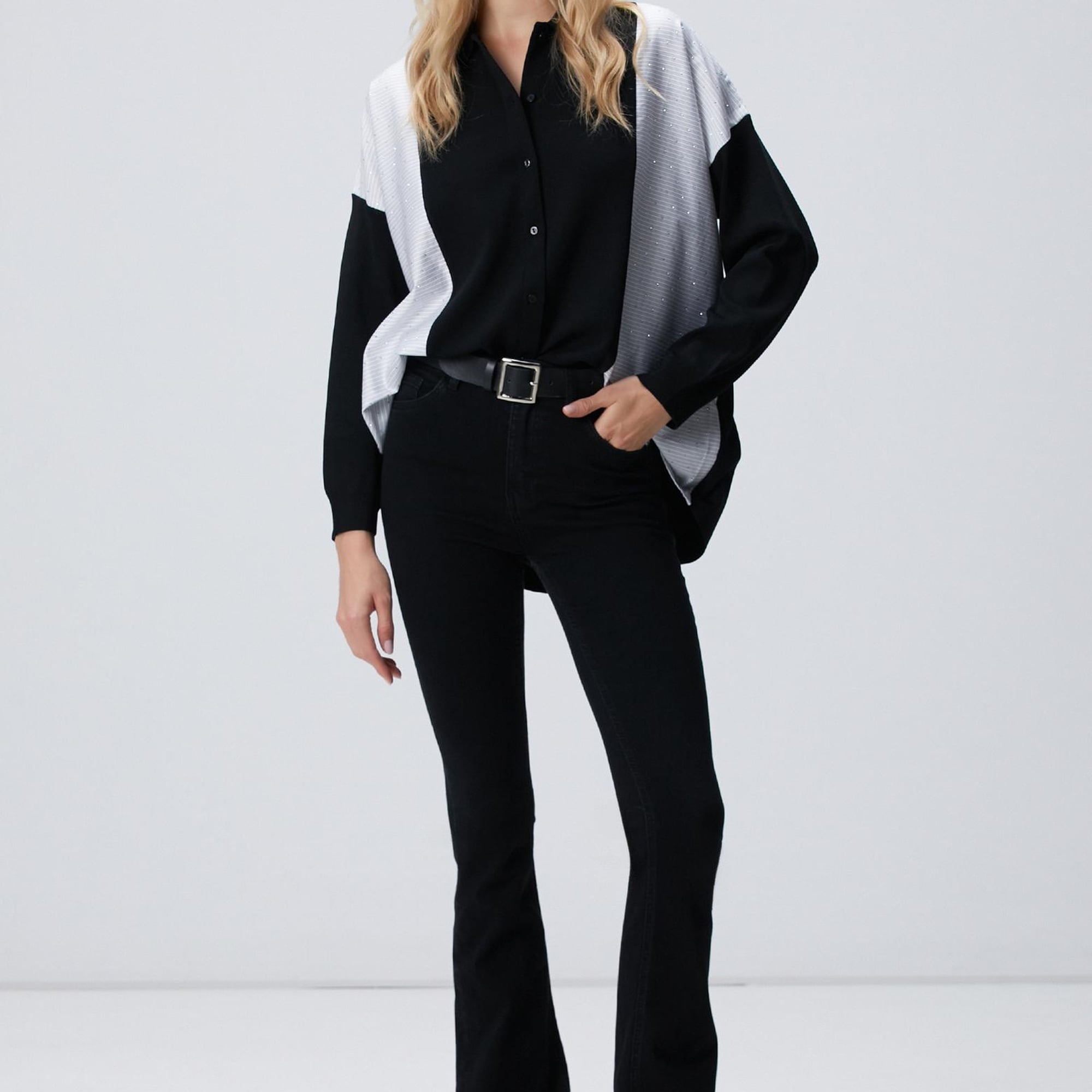 Network Kadın Siyah Dokuma Garnili Hırka