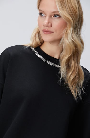  Network Kadın Siyah Yakası Taş İşlemeli Sweatshirt