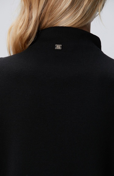  Network Kadın Siyah Dik Yaka Kısa Kollu Nervür Detaylı Kazak