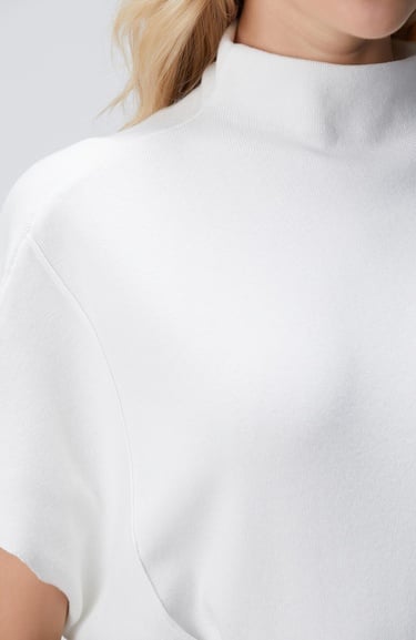  Network Kadın Kırık Beyaz Dik Yaka Kısa Kollu Nervür Detaylı Kazak