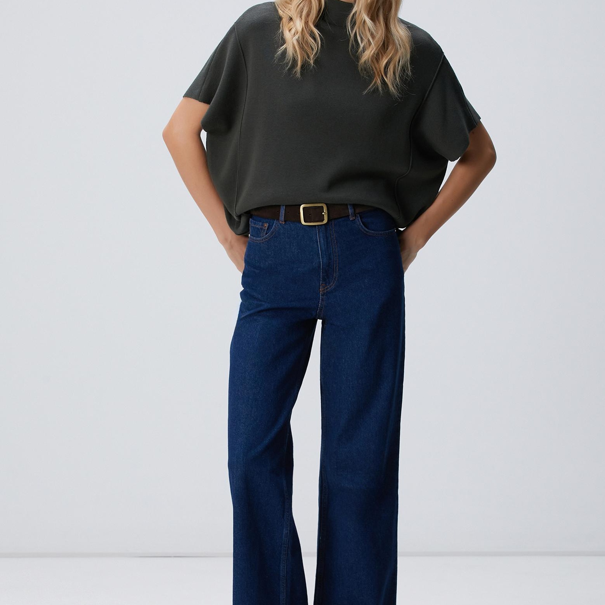 Network Kadın Haki Dik Yaka Kısa Kollu Nervür Detaylı Kazak