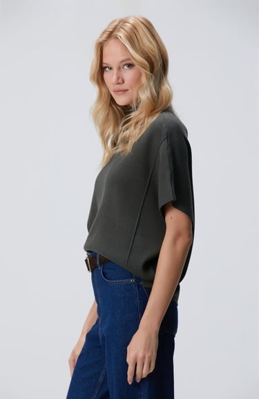  Network Kadın Haki Dik Yaka Kısa Kollu Nervür Detaylı Kazak