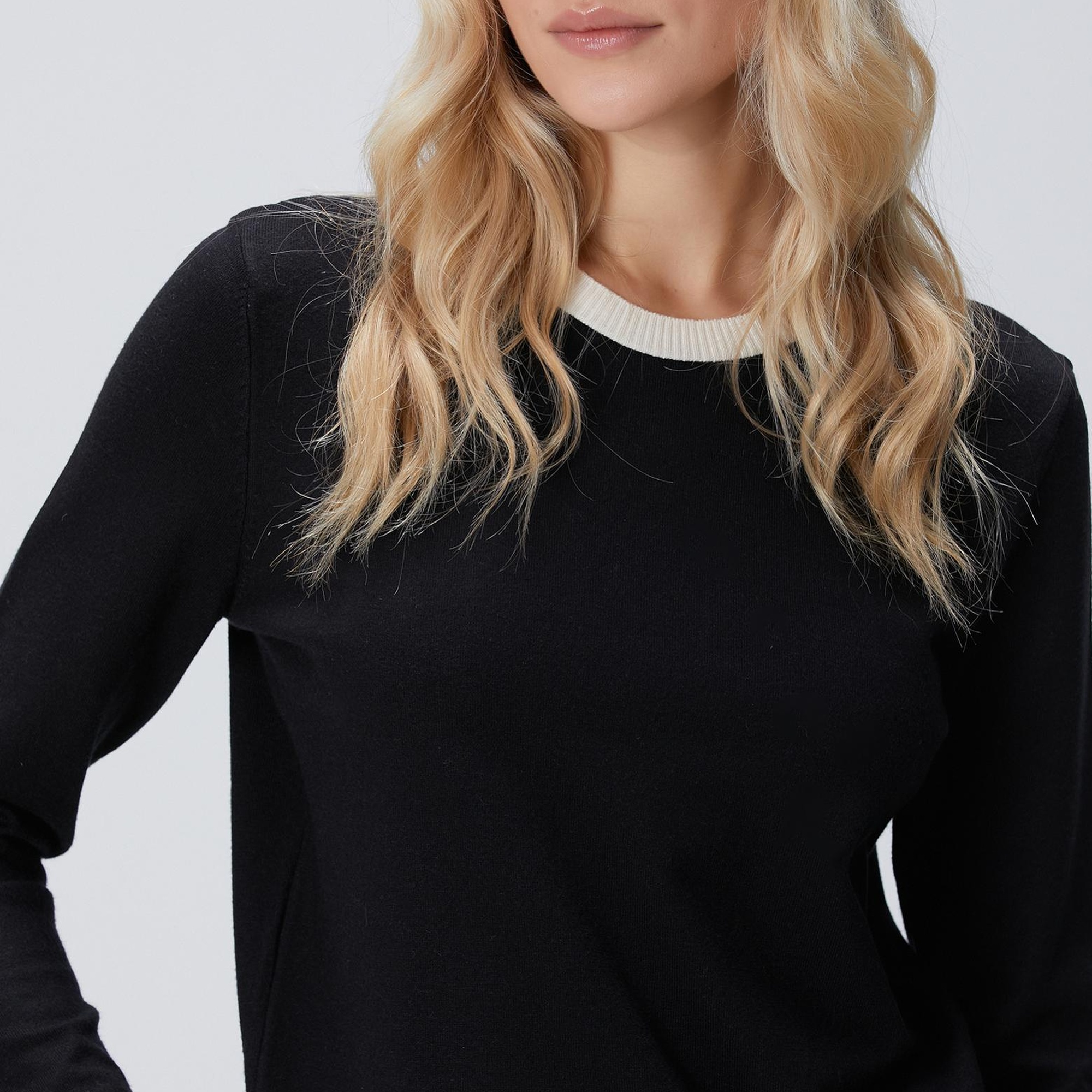 Network Kadın Siyah Bisiklet Yaka Kontrast Renk Kazak