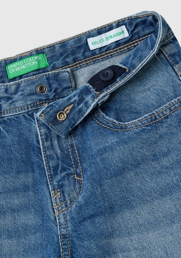  Erkek Çocuk Açık Denim Arkası Logo İşlemeli 5 Cepli Düz Kesim Denim Pantolon