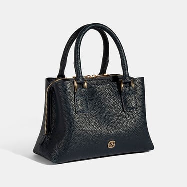  Kadın Lacivert Omuz Askılı El Çantası