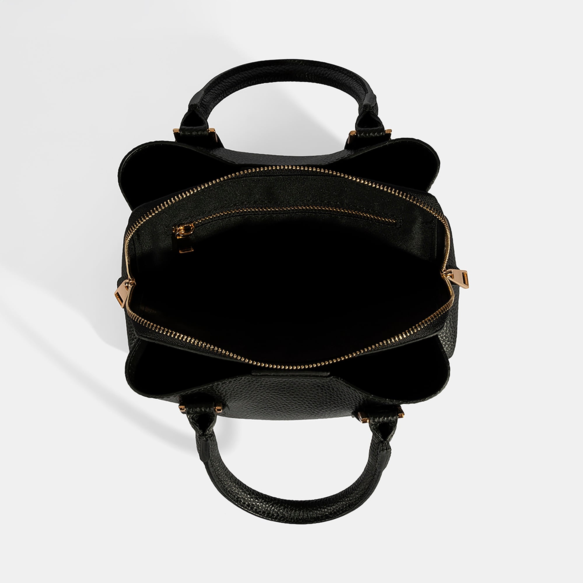 DESA - SZ Kadın Siyah Omuz Askılı El Çantası