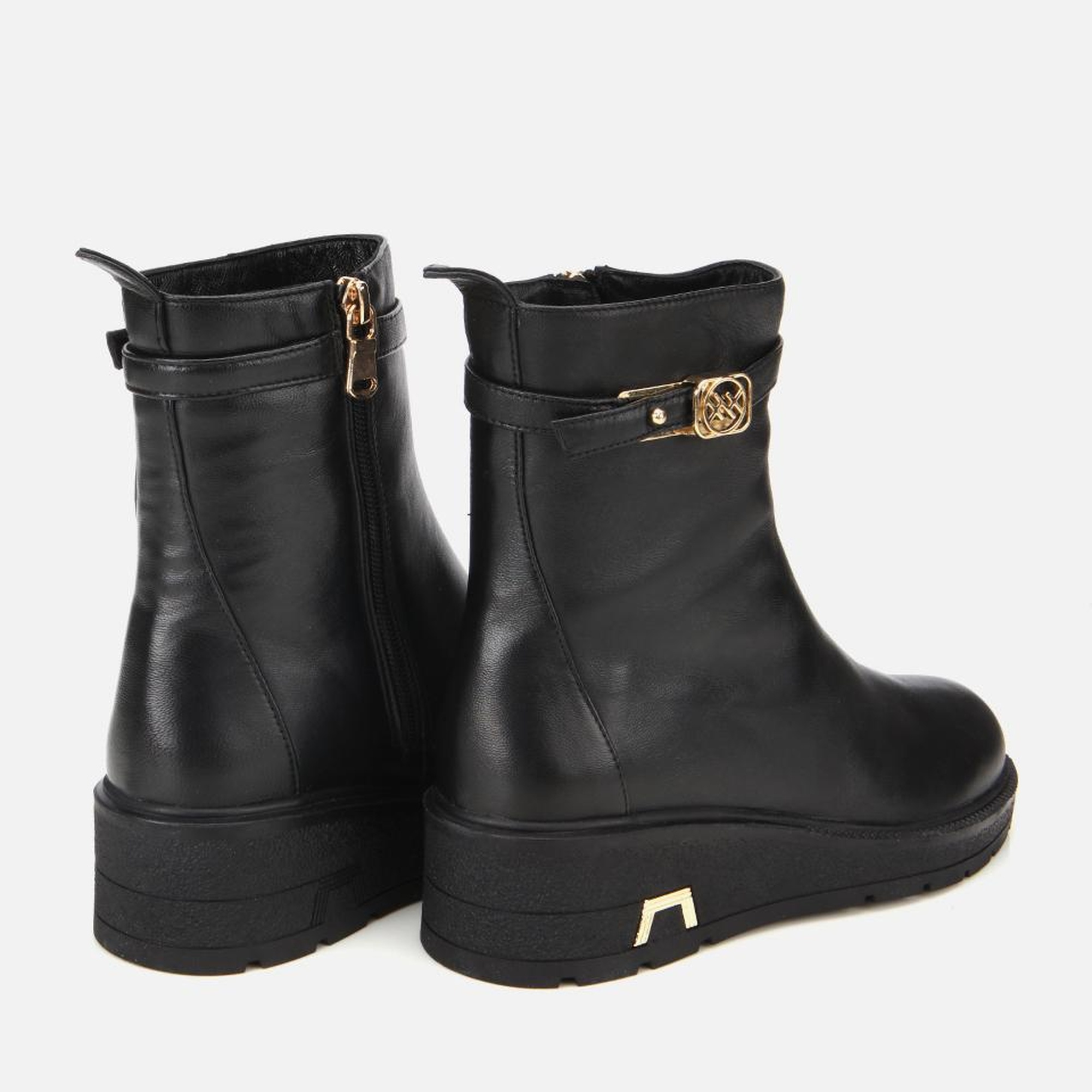 Kadın Deri Siyah Tokalı Dolgu Topuklu Bot