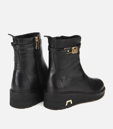  Kadın Deri Siyah Tokalı Dolgu Topuklu Bot