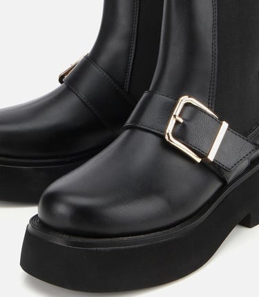  Kadın Siyah Lastik Detaylı Tokalı Kalın Tabanlı Düz Bot