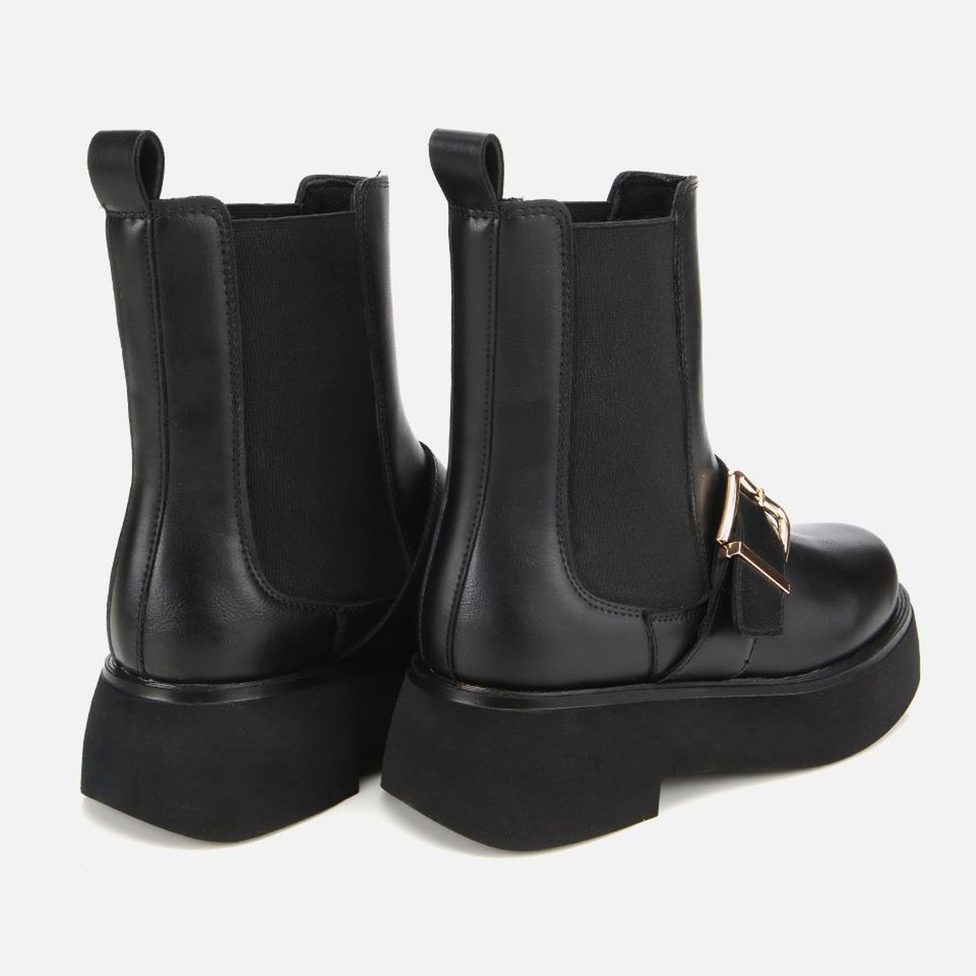 Kadın Siyah Lastik Detaylı Tokalı Kalın Tabanlı Düz Bot