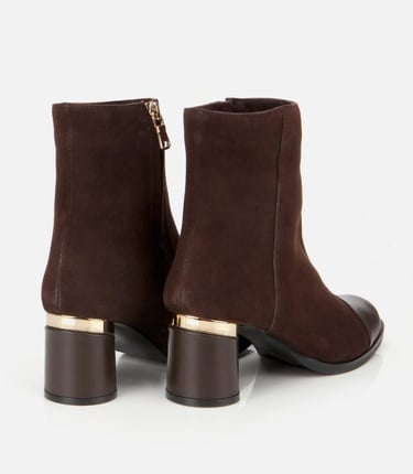  Kadın Süet Deri Kahverengi Gold Detaylı Bilekte Topuklu Bot