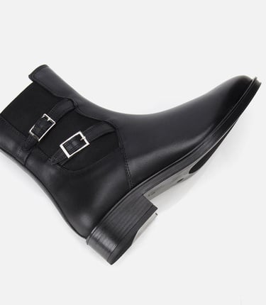  Kadın Deri Siyah Tokalı Lastik Detaylı Düz Bot