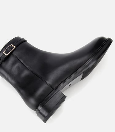  Kadın Deri Siyah Tokalı Düz Bot