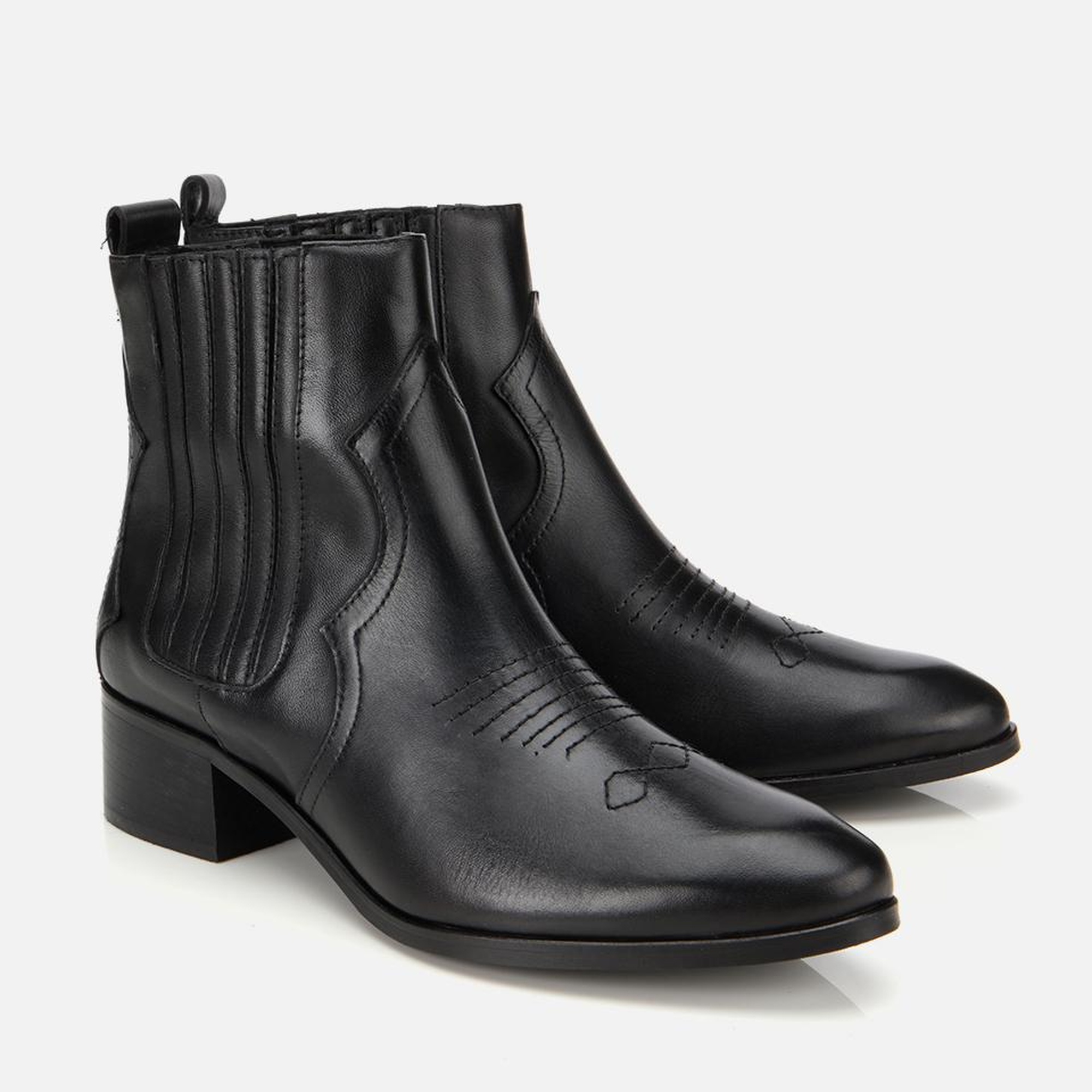 Kadın Deri Siyah İşlemeli Western Düz Bot