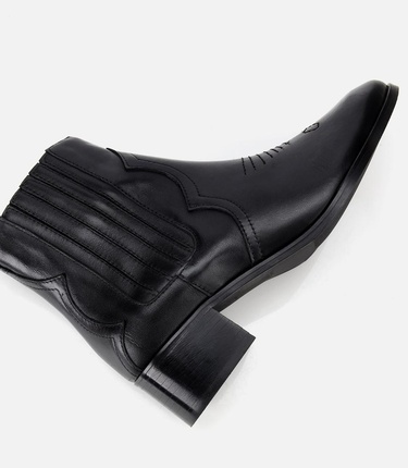  Kadın Deri Siyah İşlemeli Western Düz Bot