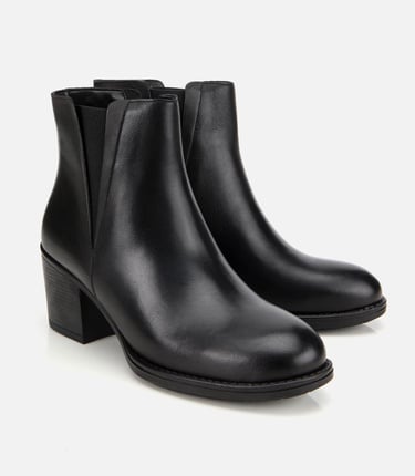  Kadın Deri Siyah Lastik Detaylı Bilekte Topuklu Bot