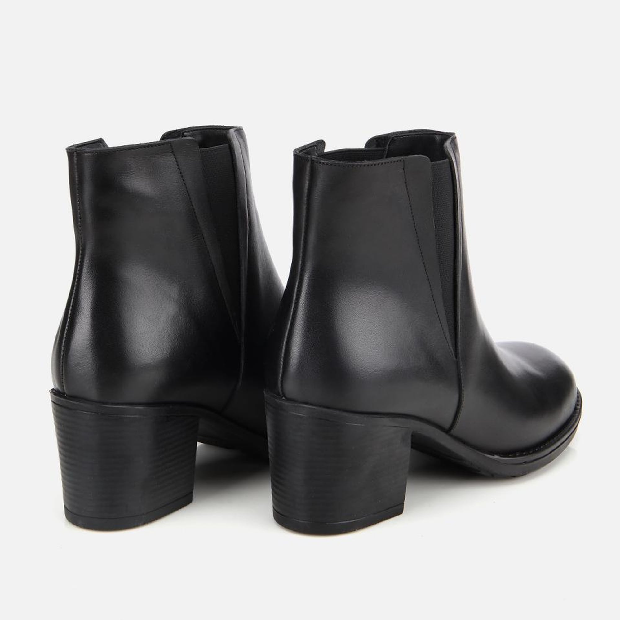 Kadın Deri Siyah Lastik Detaylı Bilekte Topuklu Bot