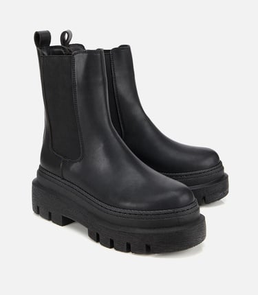  Kadın Siyah Lastik Detaylı Kalın Tabanlı Düz Bot