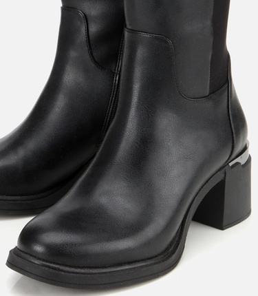  Kadın Siyah Streç Metal Detaylı Topuklu Çizme