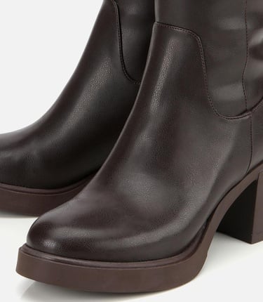  Kadın Kahverengi Yüksek Topuklu Çizme