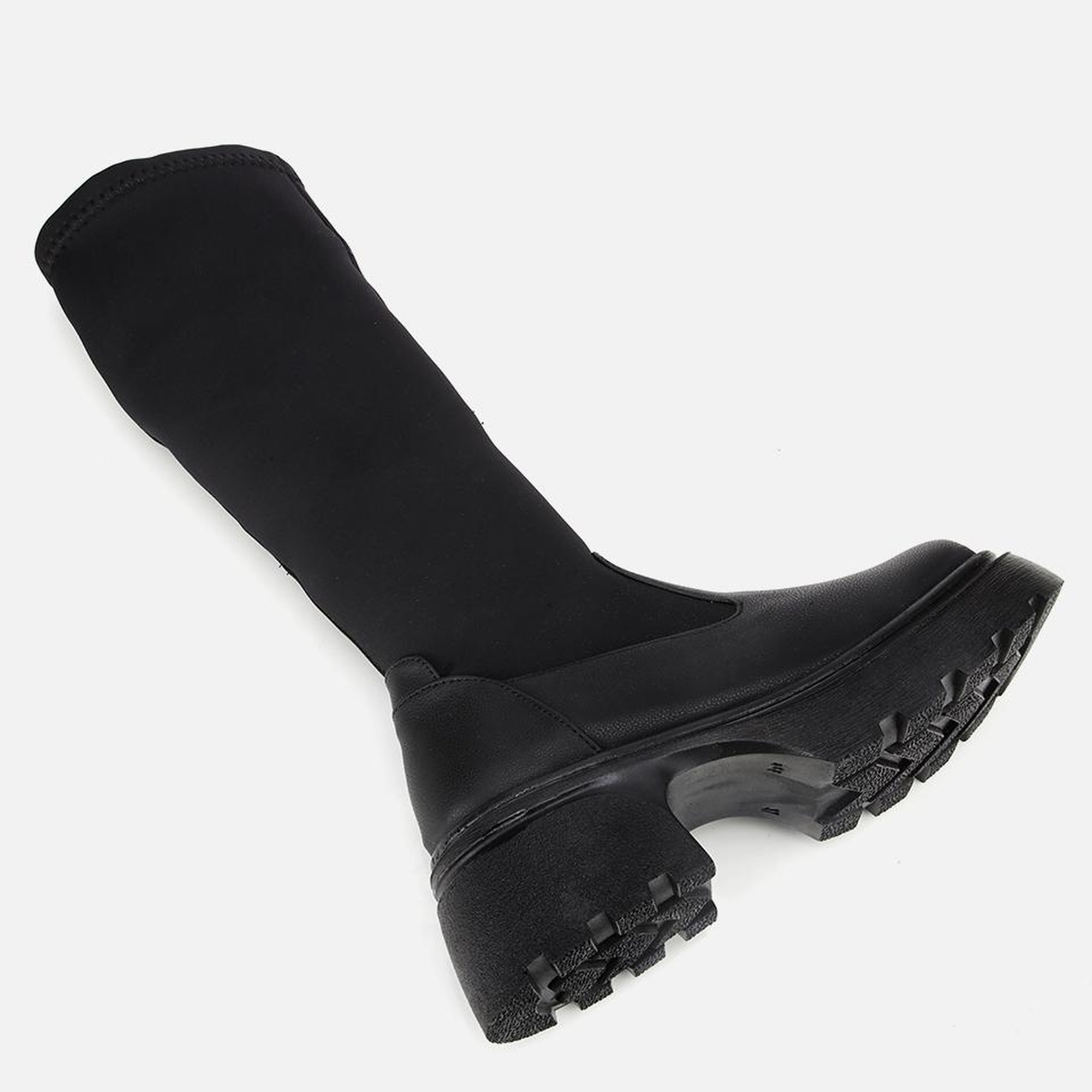 Kadın Siyah Streç Kalın Tabanlı Düz Çizme