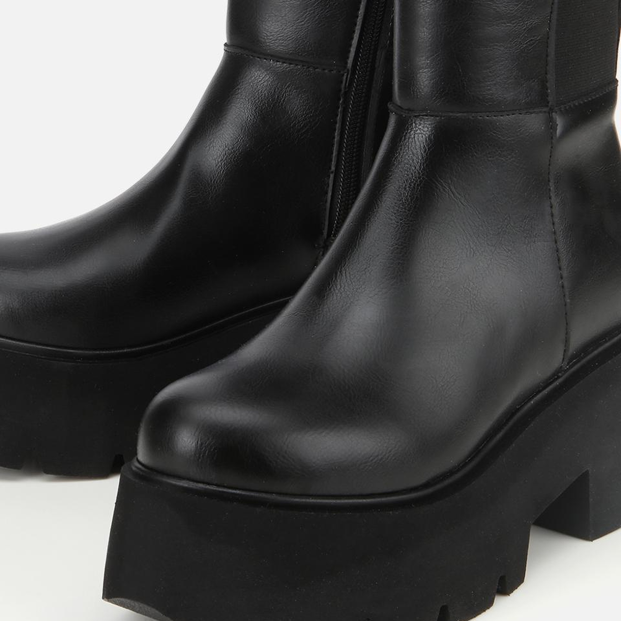 Kadın Siyah Streç Kalın Tabanlı Düz Çizme