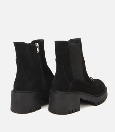  Kadın Süet Deri Siyah Tokalı Lastik Detaylı  Kalın Tabanlı Topuklu Bot