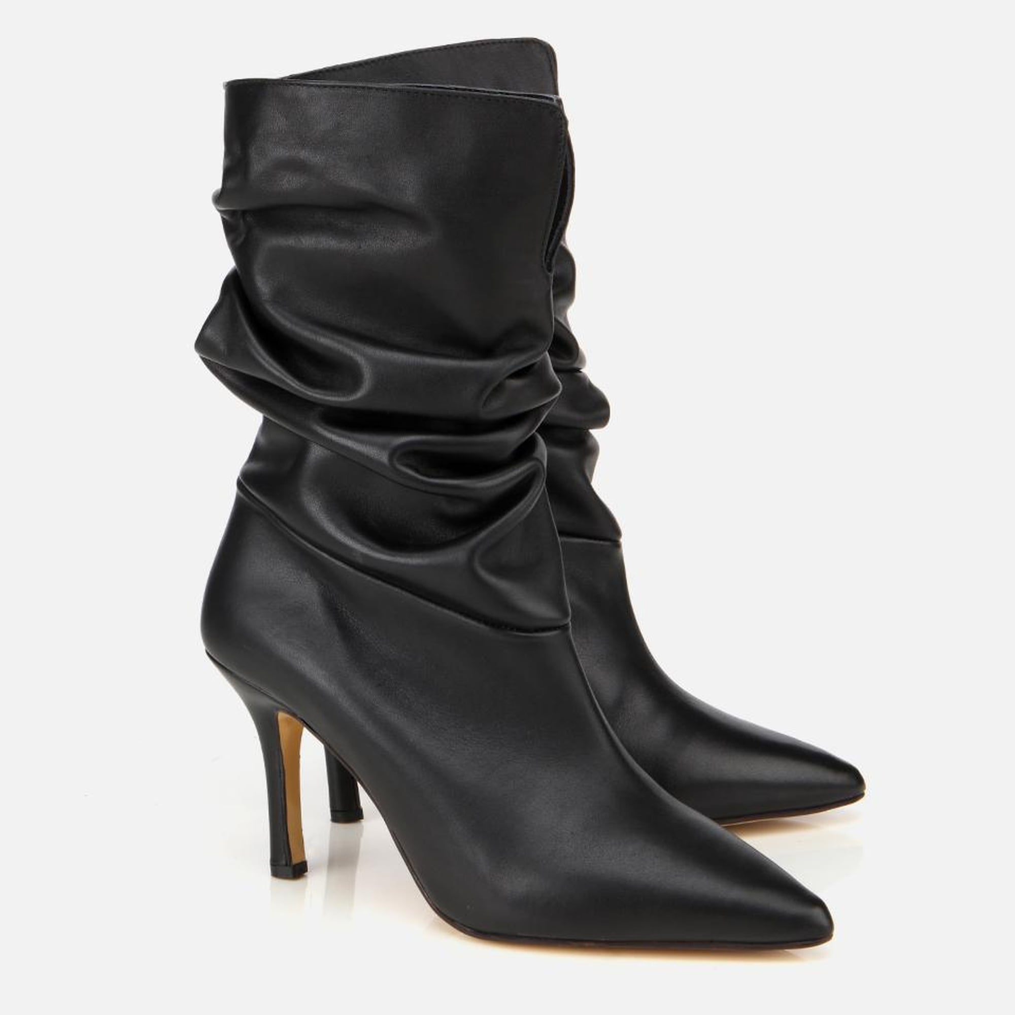 Kadın Deri Siyah Büzgülü Sivri Burunlu İnce Topuklu Bot