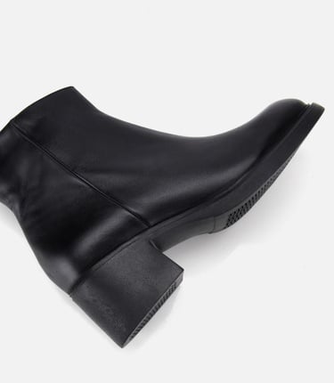  Kadın Deri Siyah Yumuşak Dokulu Bilekte Düz Bot