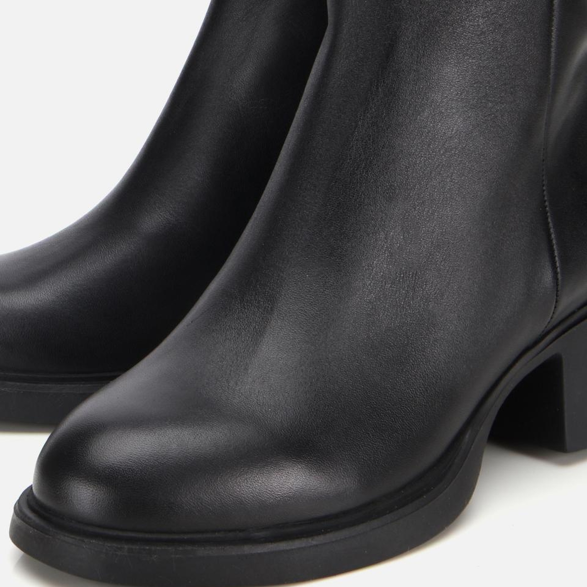 Kadın Deri Siyah Yumuşak Dokulu Bilekte Düz Bot