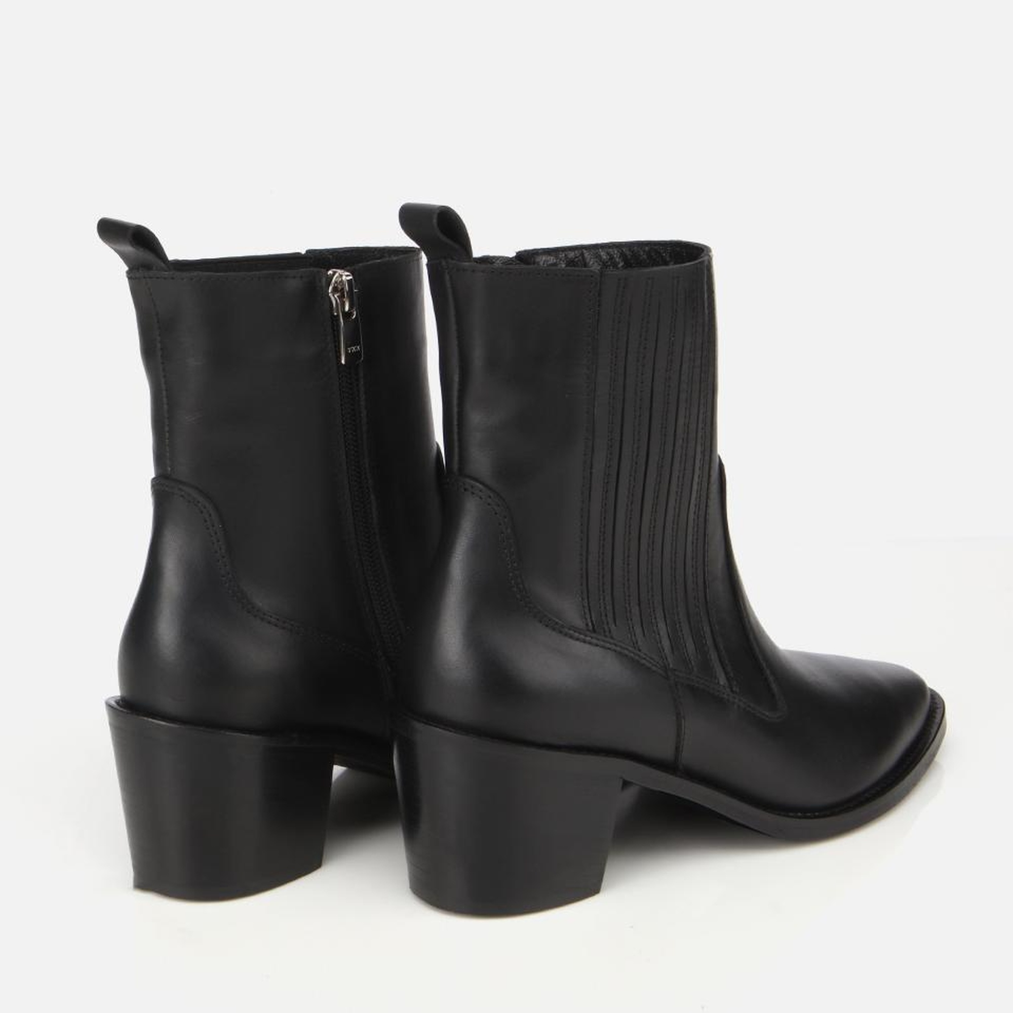 Kadın Deri Siyah Lastik Detaylı Fermuarlı Kovboy Düz Bot